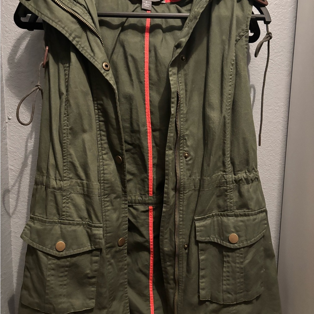 Market & Spruce Khaki Utility Vest